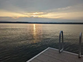 By The Bay Retreat Waterfront Sunset View - Image 5