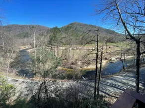 The Roost Cabin Creekside/Pet-Friendly/Adventurous - Image 5