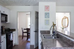 Easy I-95 Stop• Pet-Friendly• Sleeps 8• COZY PINES - Image 2