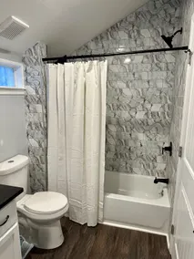 Convenient, Comfortable, & Pet Friendly! - Image 5