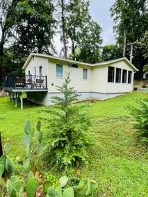 Catawba house 1-bedroom 900 sq ft. house. - Image 4