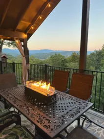 Mountain views. Fall Festivals, Hike, Wine, Boat - Image 2