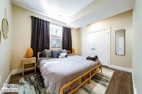 Sanctuary Suite - KingBed - Wifi - Near WEM - Rogers - Image 2