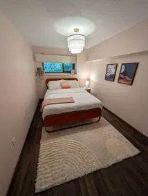 Shuswap Lake Retreat | Private Bunkhouse Suite - Image 5