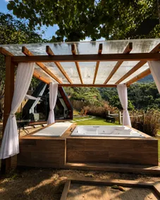Romantic Chalet with Hot Tub and Fireplace / Itaipava - Image 3