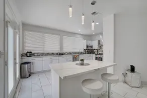 *Las Vegas Getaway for 12 guest * - Image 3