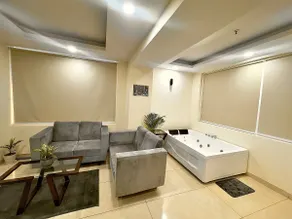 High Rise Lavish Room with Jacuzzi in Zirakpur - Image 4
