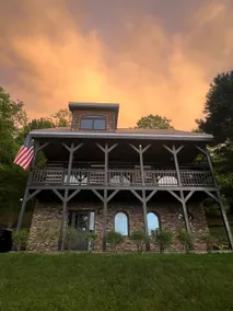 Timberlake Lodge - Image 2