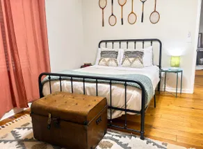 PRIVATE Cleveland St. Cottage~Walk Folsom Village - Image 3