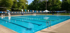 Ultra Luxe! 3 mins to DT, Hot Tub, Sleeps 12, BBQ - Image 2