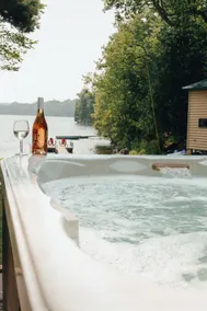 Waterfront Spa Cottage | Sauna - Hot Tub - Kayaks - Image 3