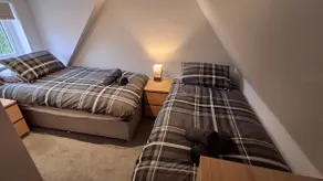 Recently refurbished comfort at The Ark by the sea - Image 5