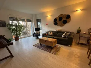 Modern, centrally-located, 100 meters from the ocean, restaurants, and cafes - Image 3