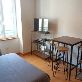 Functional studio in the center of Saint-Claude - Image 2