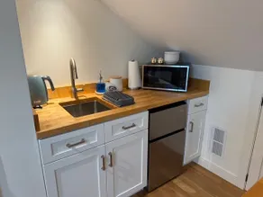 Unique Modern Loft w/ KING bed Entire Rental Unit - Image 5