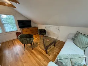 Unique Modern Loft w/ KING bed Entire Rental Unit - Image 3