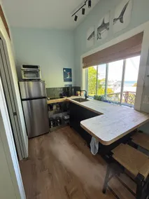 Cozy Midcoast Efficiency Apt - Image 5
