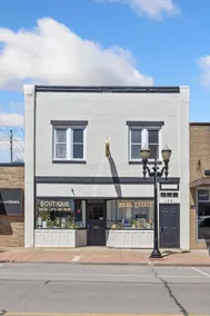 Mabel Manor on Main Street - Image 2
