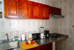 Spacious and safe home with garage near Alamedas - Image 5