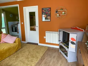 Retro Garden Home - Image 4