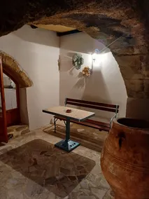 Violetta Kaliviani room 1 - Image 4