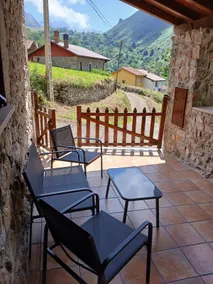 Casa La Cuesta. Viewpoint of Picos - Image 2
