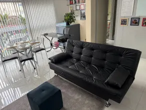 Sunny Patriani Arte Design Apartment - Image 3