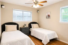 Spacious Euless Stay • 4BR Home w/ Yard + Garage! - Image 5
