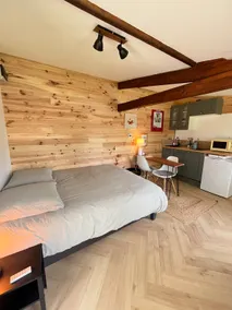 Large Studio with Pool & Spa - Image 4