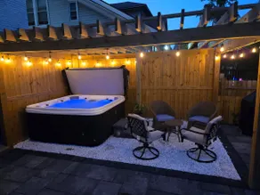 Amazing Outdoor Oasis - Pickleball, Hot Tub & More - Image 3