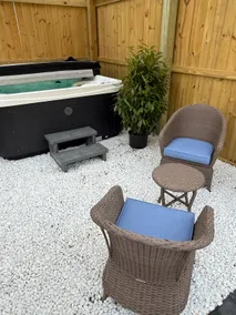Amazing Outdoor Oasis - Pickleball, Hot Tub & More - Image 4