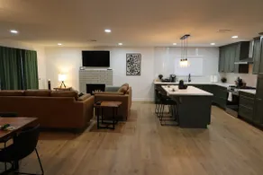 Stylish fully remodeled Modesto house - Image 2