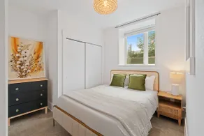 8ft Ceilings Basement Sauna Retreat - Image 4