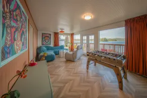 Lakefront w/ Panoramic Views+Balcony Pet-Friendly - Image 2