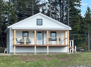 Modern Cottage on the shore - Image 2
