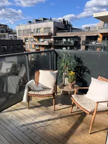Bright, stylish apartment with a sunny balcony close to nature - Image 2
