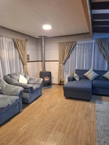 A beautiful and cozy house - Image 4