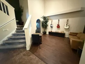 Modern Home / Beverly Hills Style / EV Charger - Image 3