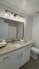 The Monroe Elegant 2BR2BA Downtown Stamford - Image 5