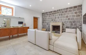 Amazing home in Caiazzo - Image 4
