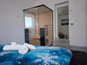 Tabor View Apartment with sauna-Free parking - Image 3