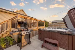 Wine Route Retreat w/ Hot Tub | Walk To Wineries - Image 2