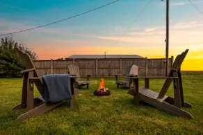 Wine Route Retreat w/ Hot Tub | Walk To Wineries - Image 4