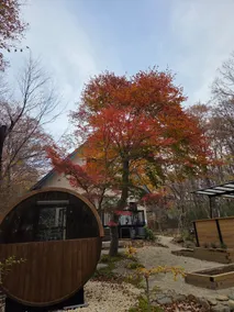 NASU terrace LEI: Private barrel sauna and herb-scented garden BBQ / Peace and quiet by the forest and waterfront - Image 4