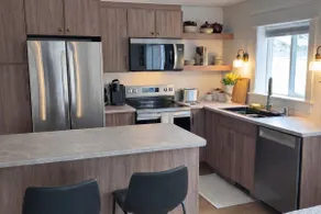The Guest House • Private Home | King Bed - Image 3