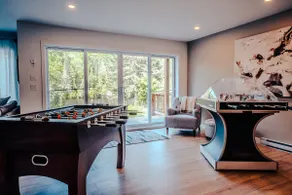 Huge Waterfront Modern Cottage on the Rouge River - Image 4