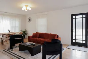 Cozy 2Bd Home w/Parking Near Local ATL Attractions - Image 3