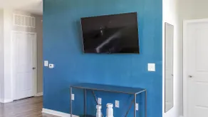 Landing | Incredible 1BD, Gym, Pool - Image 3