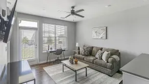 Landing | Incredible 1BD, Gym, Pool - Image 2
