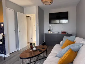Close to the city centre Taunton, Free parking - Image 2